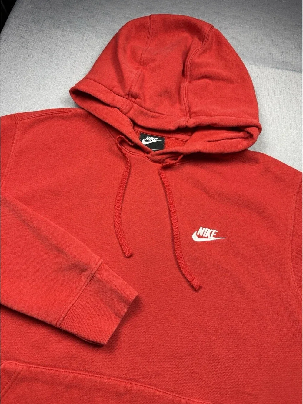 Nike Hoodie Mens Small Red Sportswear Club Fleece Pullover Sweatshirt Drawstring